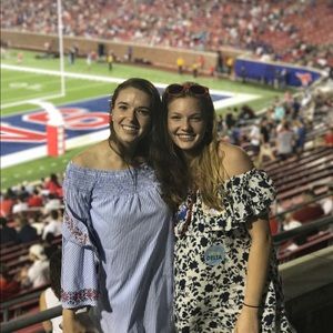 Meet your Posher, Laura